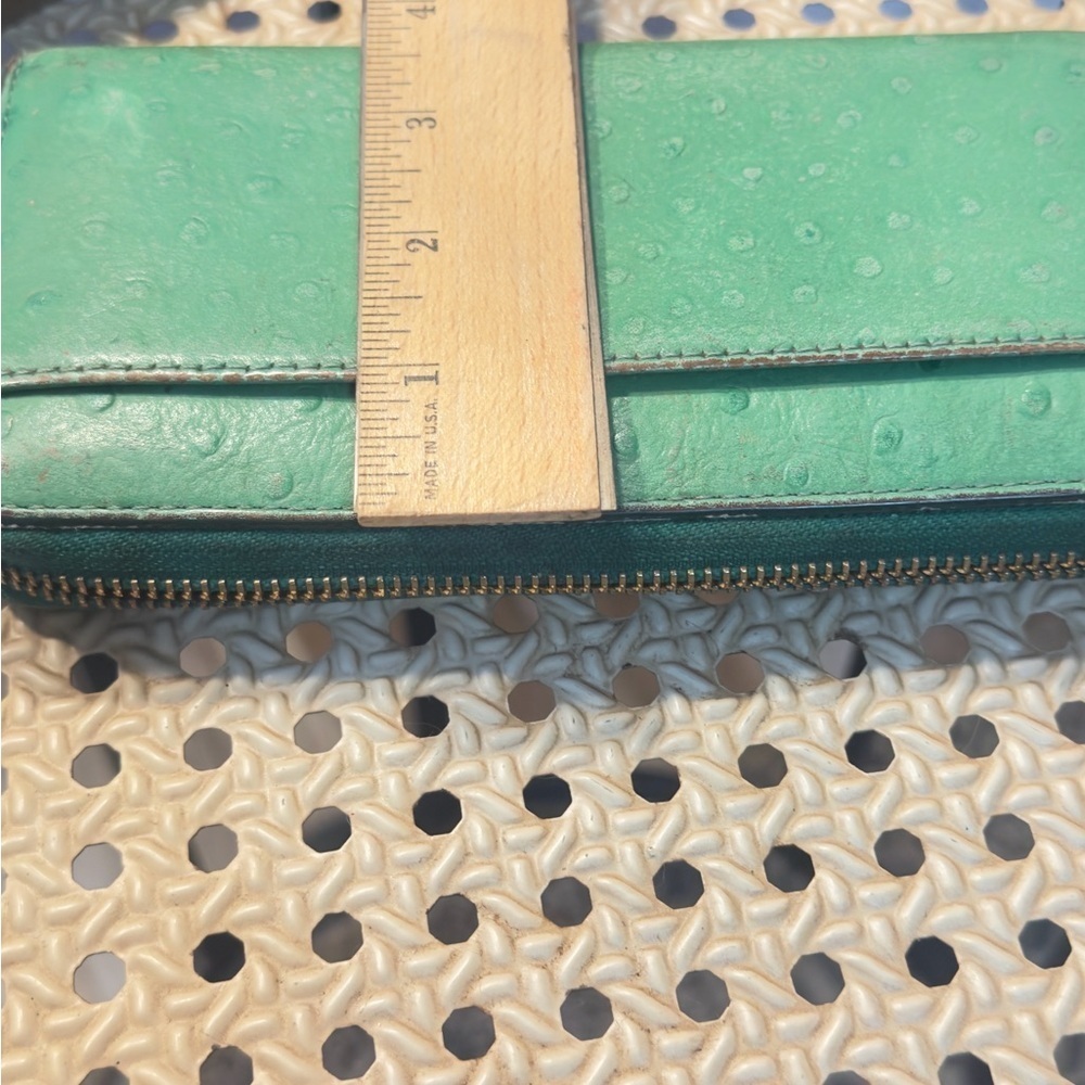 Kate Spade Kelly Green Ostrich Leather wallet - Picture 9 of 10